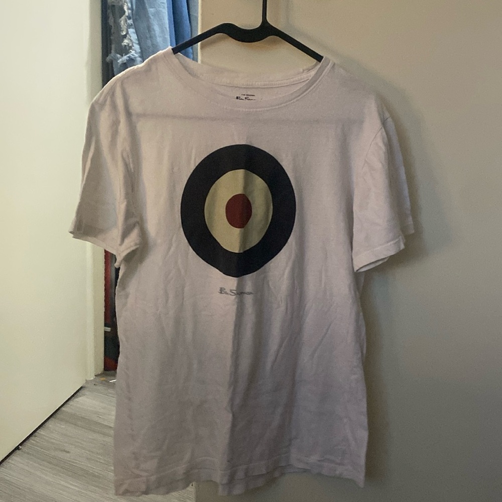 white designed tee